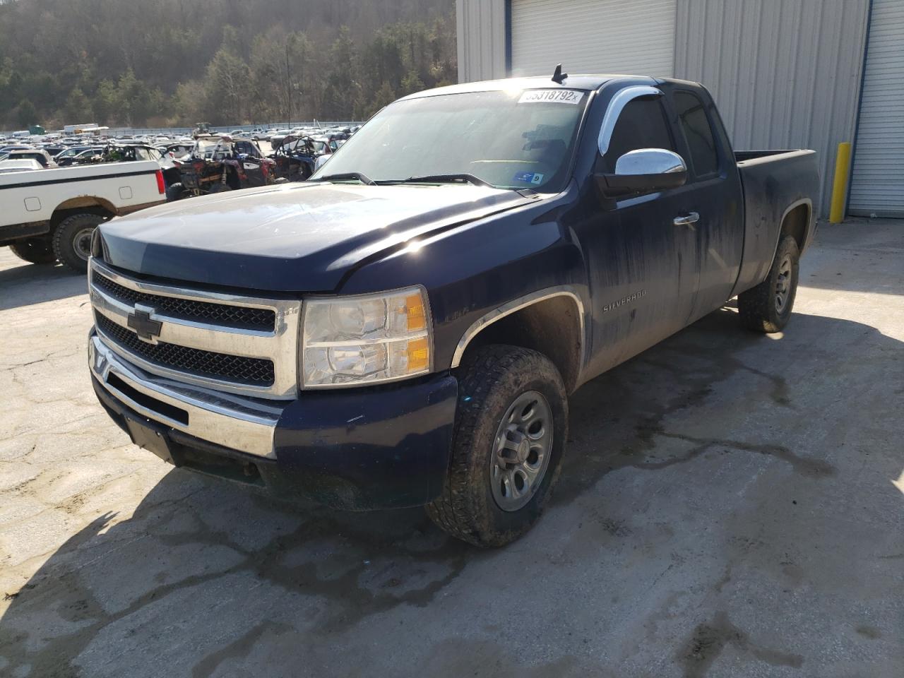 Photo 2 from auction – 2010 CHEVROLET SILVERADO with VIN 1GCSKREA4AZ209456