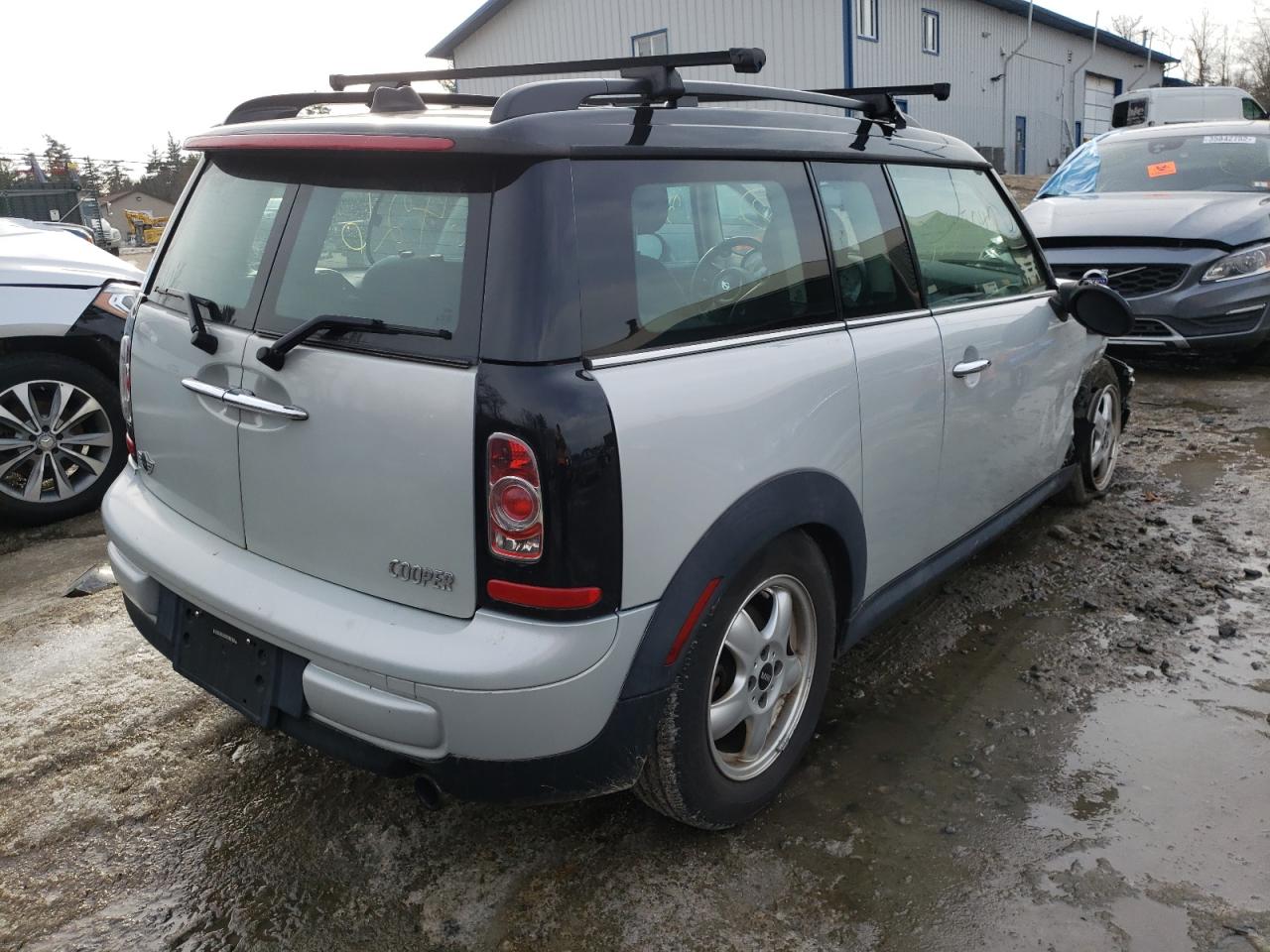Photo 4 from auction – 2011 MINI COOPER CLU with VIN WMWZF3C58BTX82335