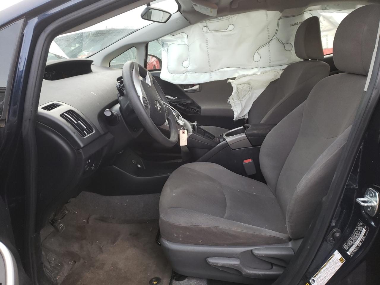 Photo 5 from auction – 2015 TOYOTA PRIUS with VIN JTDKN3DU5F0435646