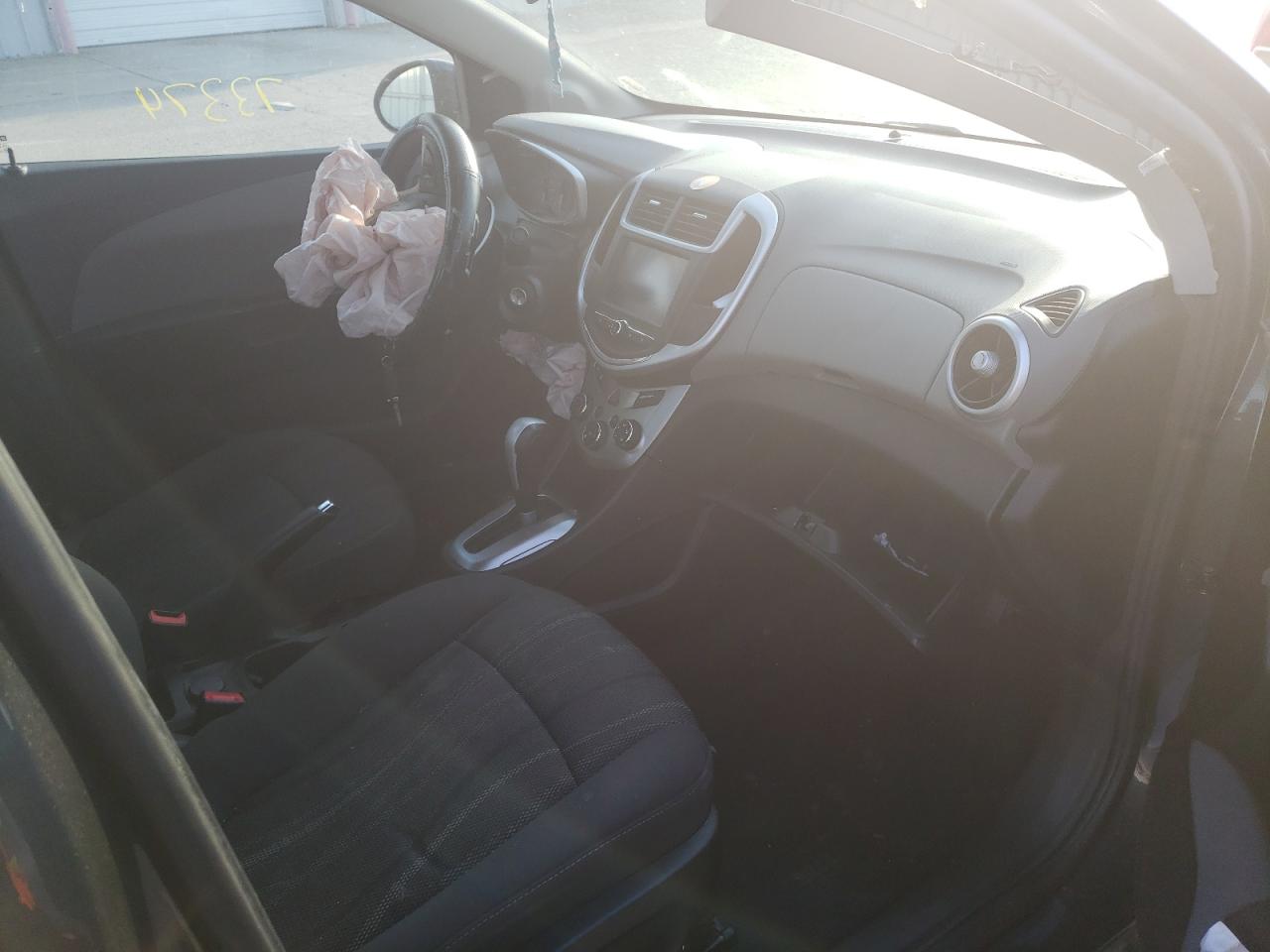 Photo 5 from auction – 2017 CHEVROLET SONIC LT with VIN 1G1JD5SH9H4140635