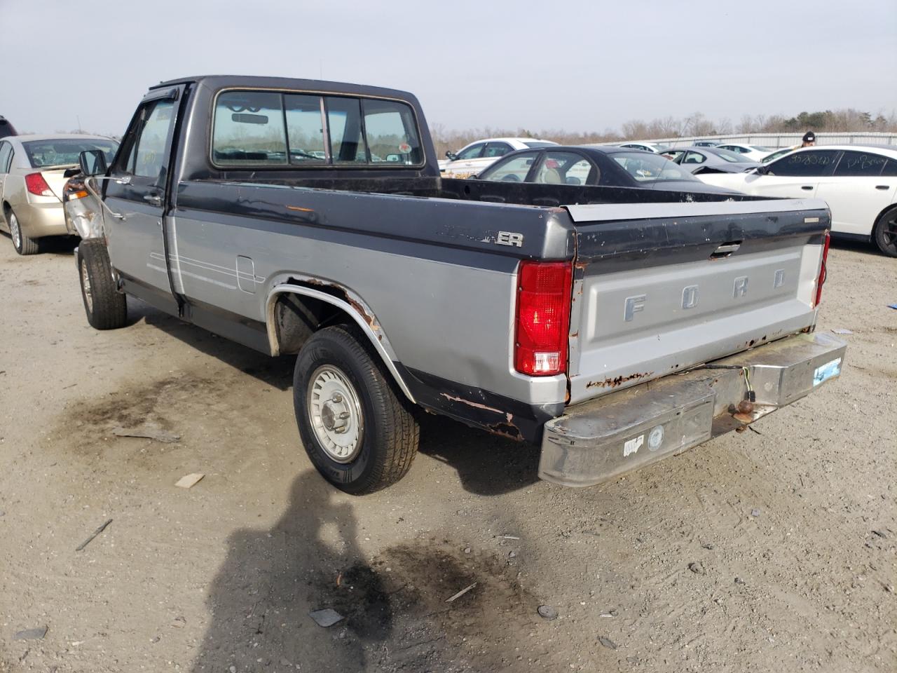 Photo 3 from auction – 1985 FORD F150 with VIN 1FTDF15N5FNA68767