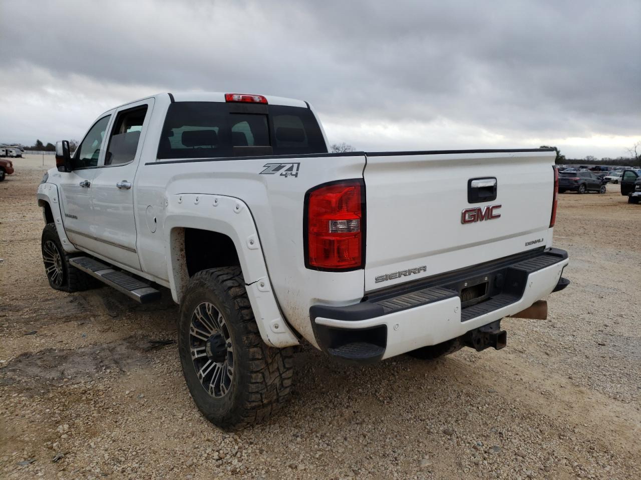 Photo 16 from auction – 2015 GMC SIERRA K25 with VIN 1GT120E83FF501404