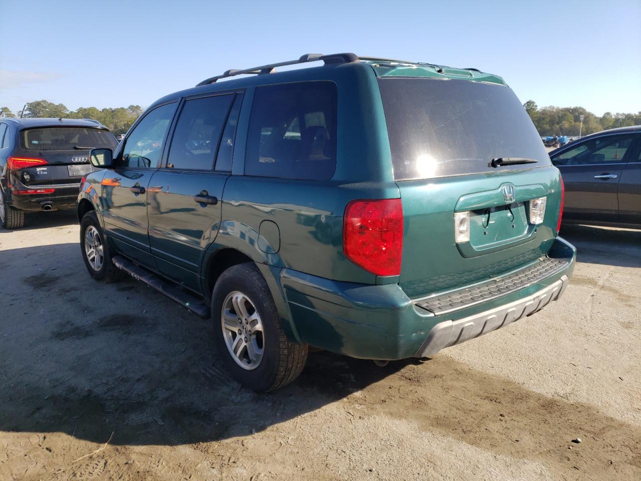 Photo 3 from auction – 2003 HONDA PILOT EX with VIN 2HKYF18443H561470