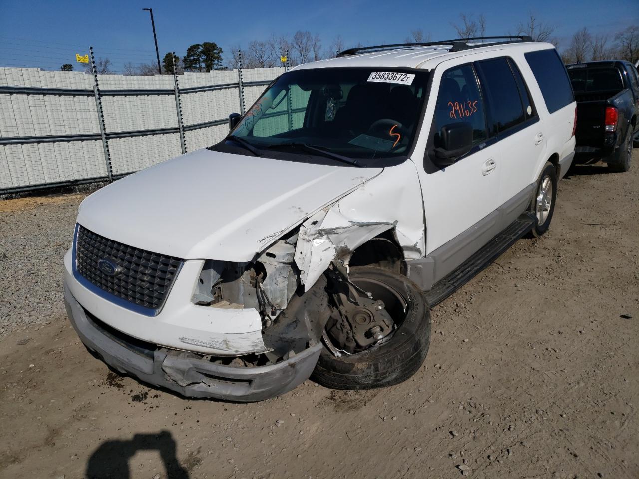 Photo 9 from auction – 2003 FORD EXPEDITION with VIN 1FMRU15W83LC18006