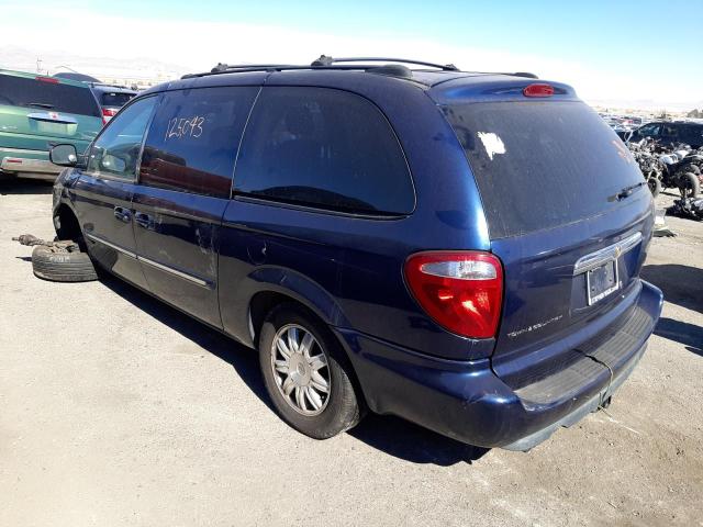 Photo 3 from auction – 2005 CHRYSLER TOWN & COU with VIN 2C4GP54L25R391046