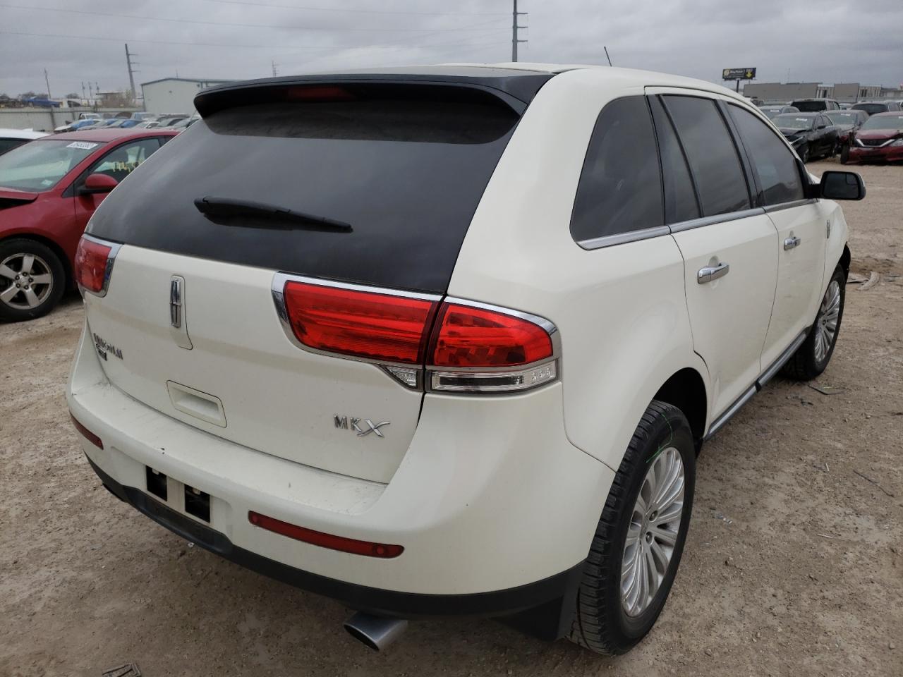 Photo 4 from auction – 2012 LINCOLN MKX with VIN 2LMDJ6JK9CBL03671