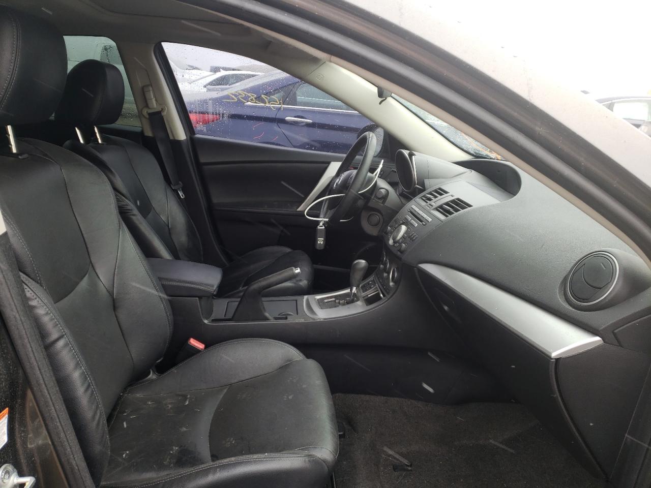 Photo 5 from auction – 2011 MAZDA 3 S with VIN JM1BL1W6XB1403482