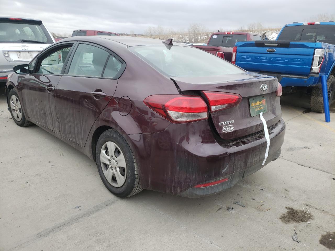 Photo 3 from auction – 2017 KIA FORTE LX with VIN 3KPFK4A75HE097934