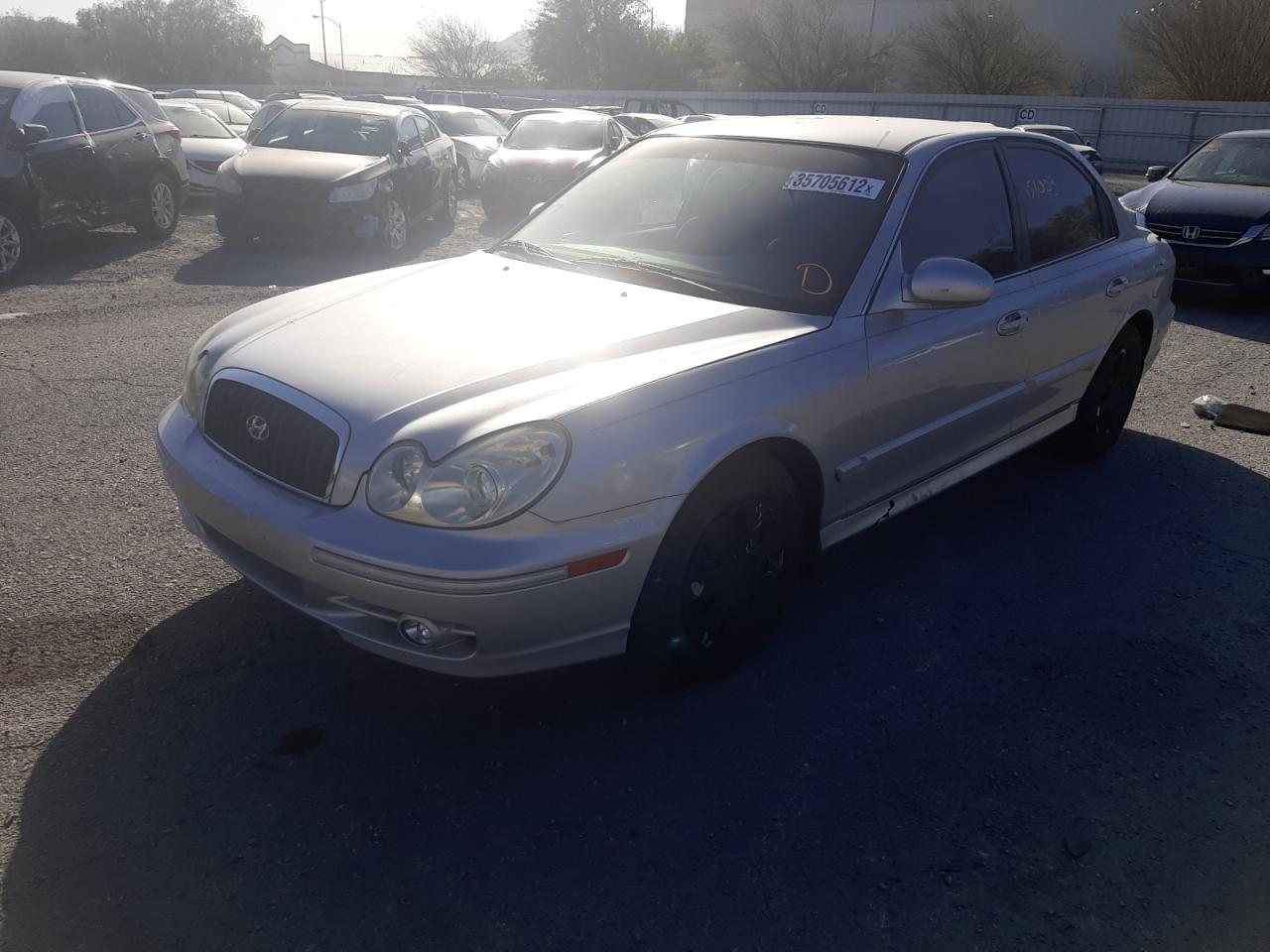 Photo 2 from auction – 2002 HYUNDAI SONATA GL with VIN KMHWF25H42A714340