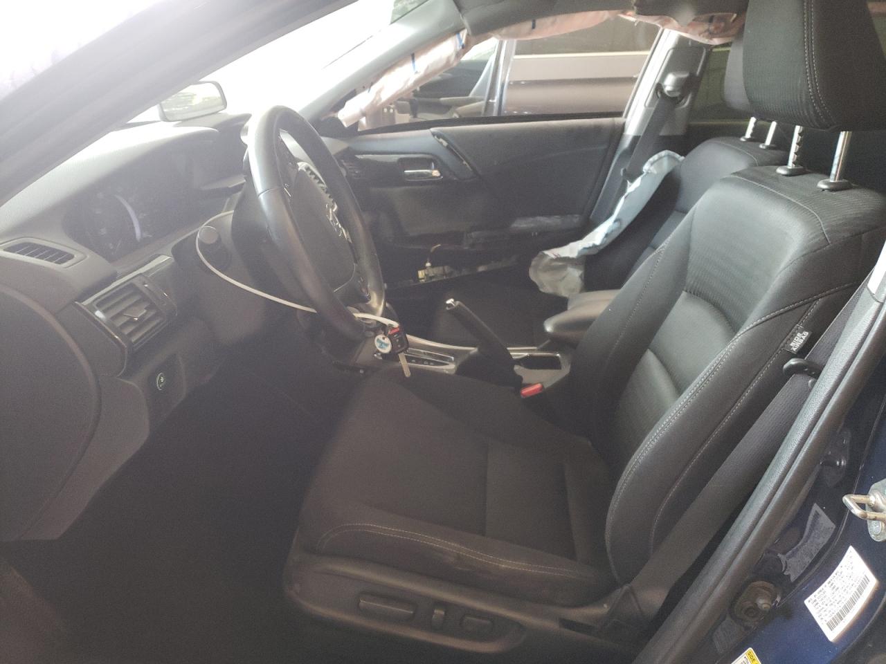 Photo 5 from auction – 2015 HONDA ACCORD SPO with VIN 1HGCR2F52FA076194