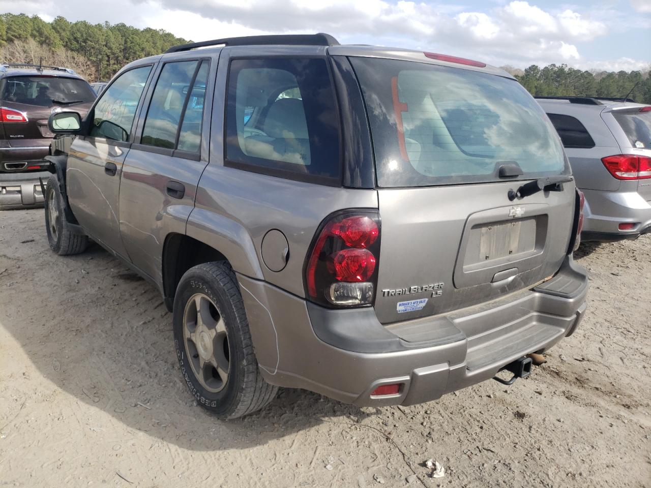 Photo 3 from auction – 2008 CHEVROLET TRAILBLAZE with VIN 1GNDS13SX82129532
