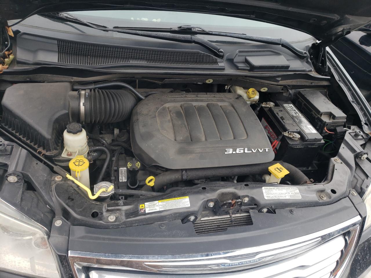Photo 9 from auction – 2013 CHRYSLER TOWN & COU with VIN 2C4RC1BG8DR512650