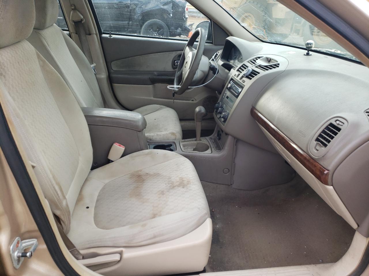 Photo 5 from auction – 2005 CHEVROLET MALIBU with VIN 1G1ZS52F55F126190