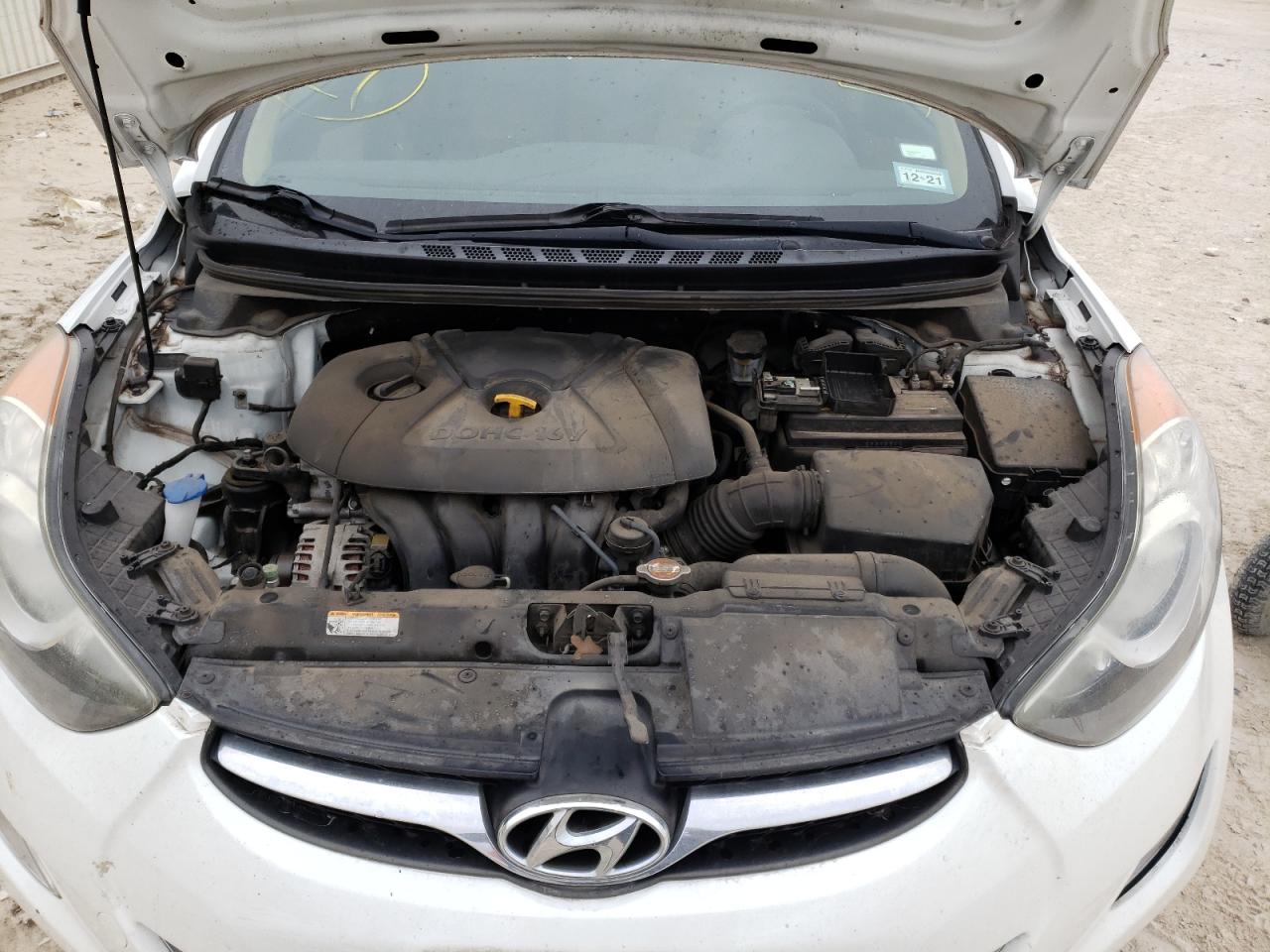 Photo 7 from auction – 2012 HYUNDAI ELANTRA GL with VIN 5NPDH4AE8CH141630