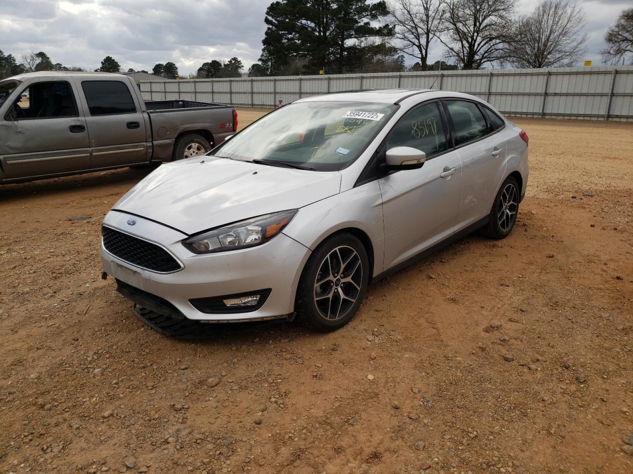 Photo 2 from auction – 2017 FORD FOCUS SEL with VIN 1FADP3H29HL342096