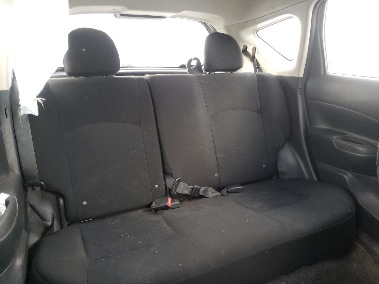 Photo 6 from auction – 2015 NISSAN VERSA NOTE with VIN 3N1CE2CP6FL363629