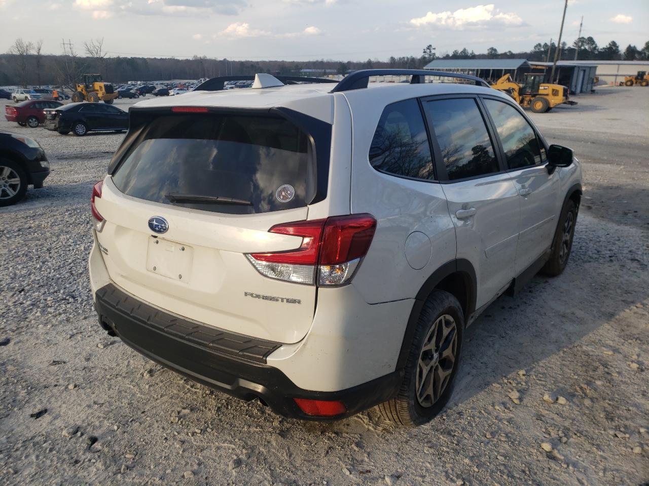 Photo 4 from auction – 2021 SUBARU FORESTER P with VIN JF2SKAJC1MH453490