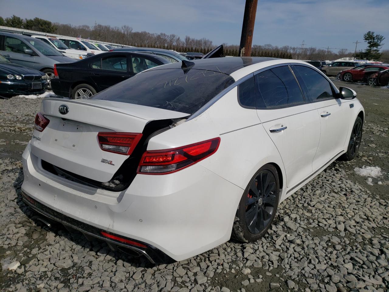 Photo 4 from auction – 2016 KIA OPTIMA SXL with VIN 5XXGV4L28GG045751