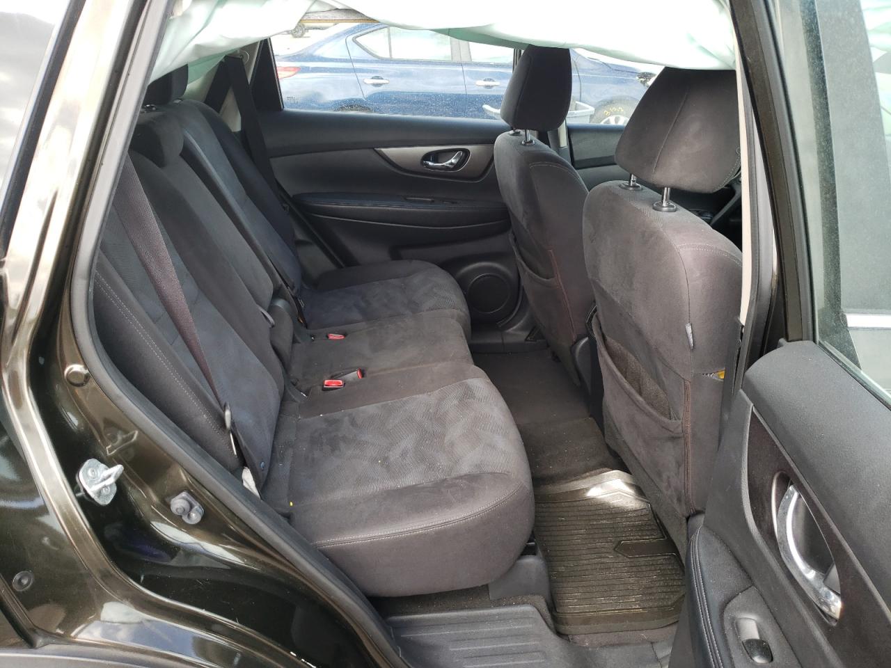 Photo 6 from auction – 2015 NISSAN ROGUE S with VIN KNMAT2MT1FP507534