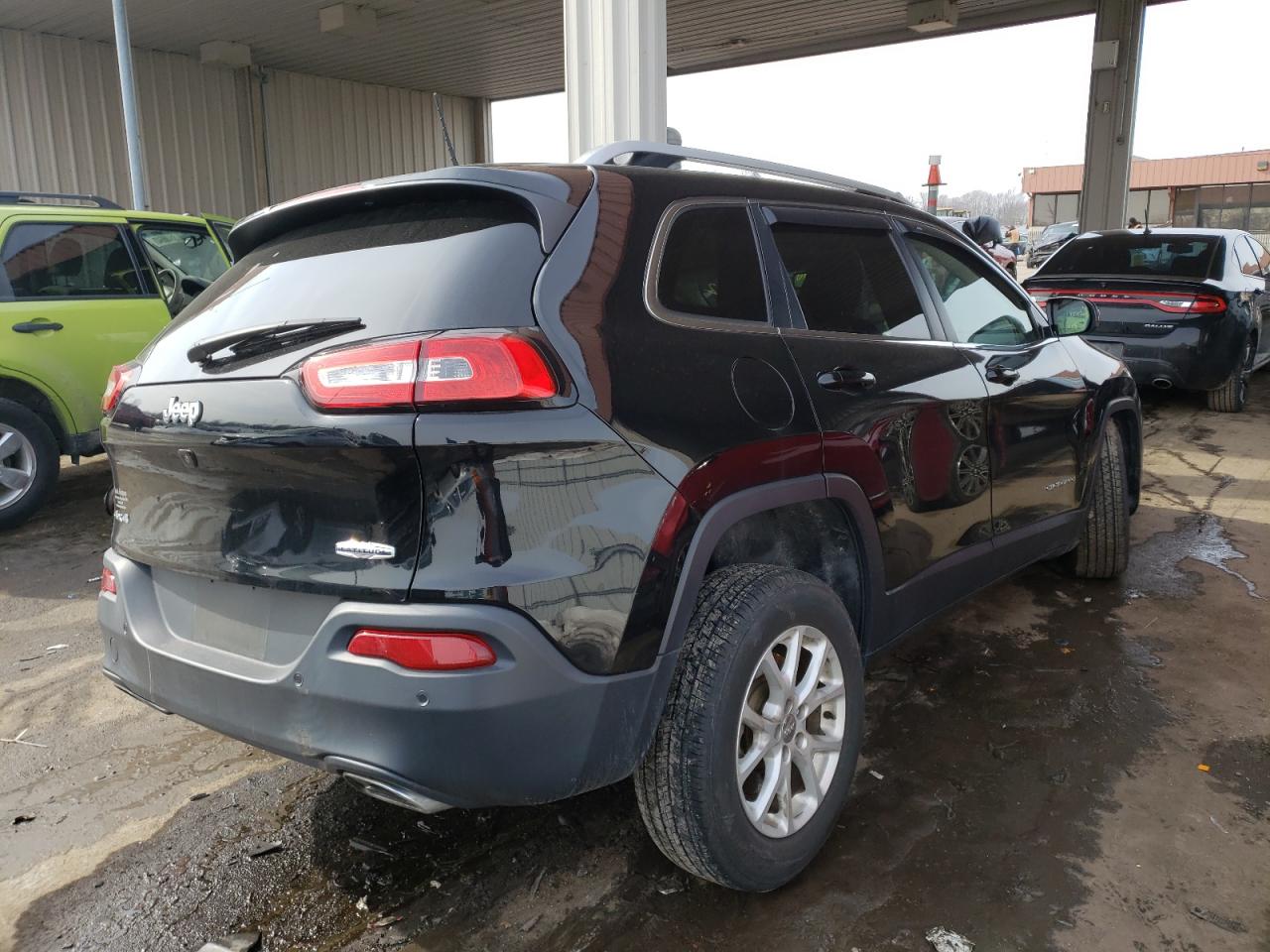Photo 4 from auction – 2017 JEEP CHEROKEE L with VIN 1C4PJMCS2HW666771