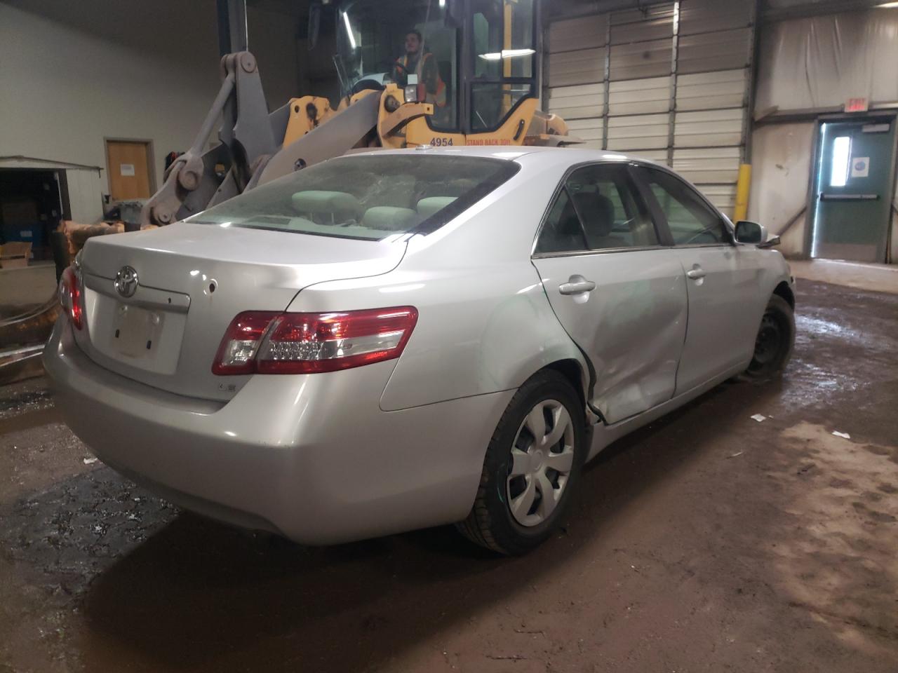 Photo 4 from auction – 2010 TOYOTA CAMRY BASE with VIN 4T1BF3EK3AU076322