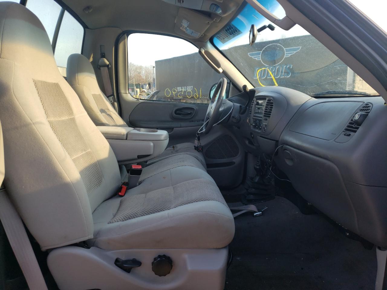 Photo 5 from auction – 2002 FORD F150 with VIN 2FTRF18282CA71461