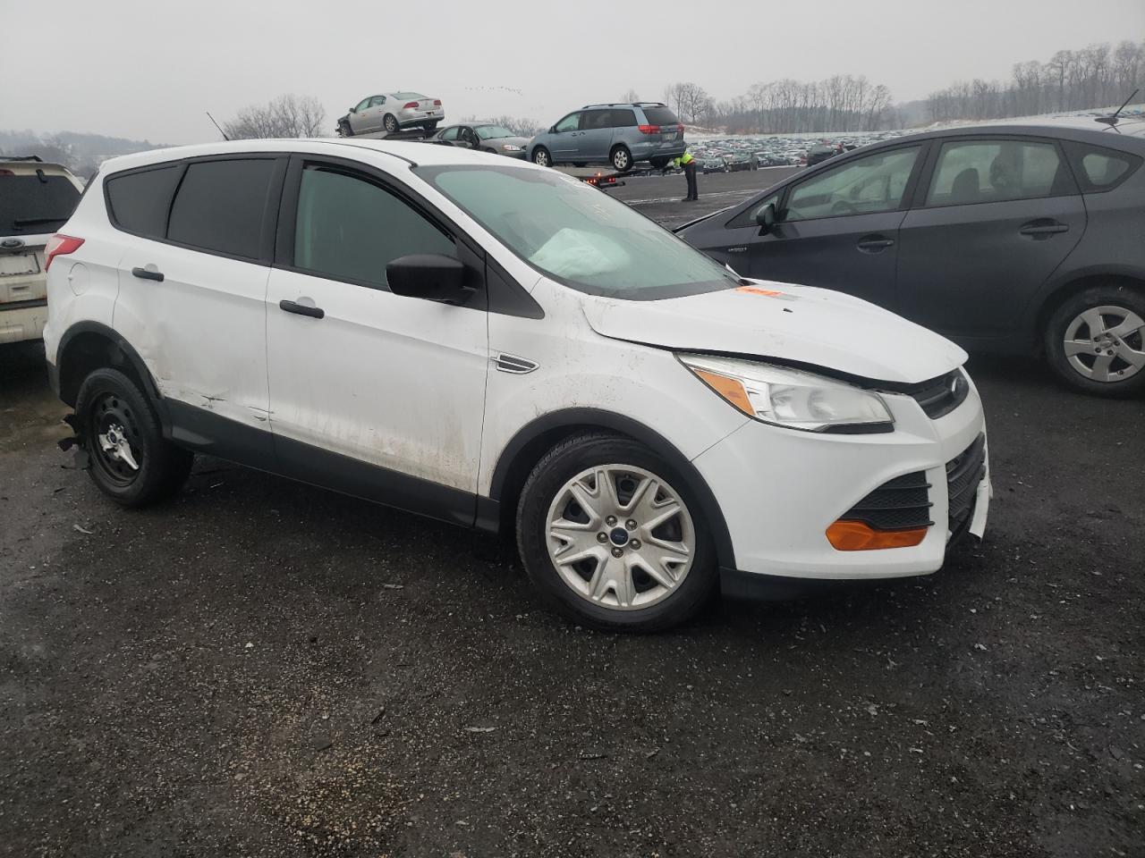 FORD ESCAPE S 2015 with VIN 1FMCU0F7XFUB42200 - Photo from auction