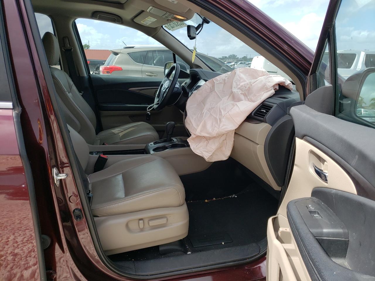Photo 5 from auction – 2017 HONDA PILOT EXL with VIN 5FNYF5H54HB031876