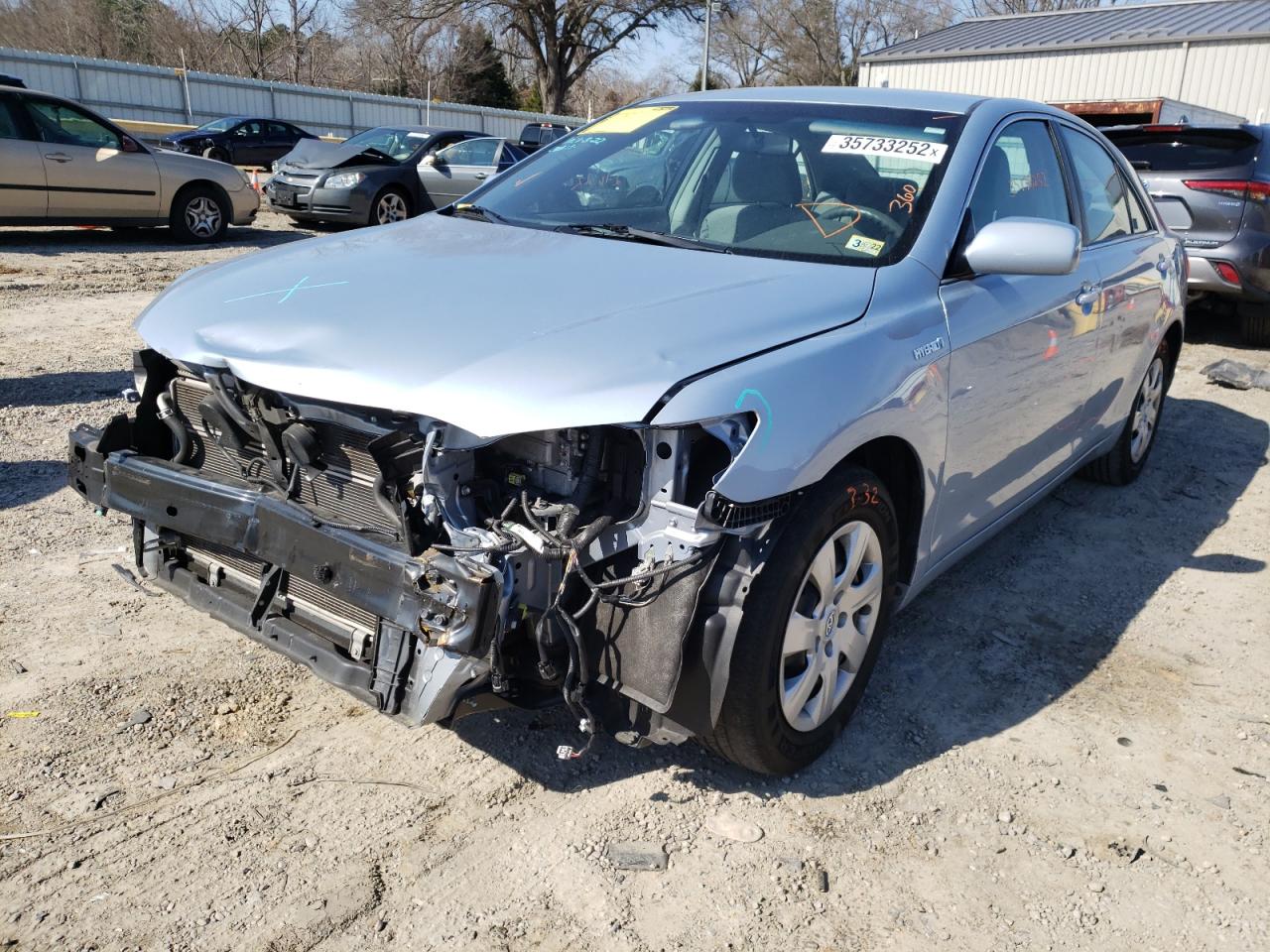 Photo 2 from auction – 2011 TOYOTA CAMRY HYBR with VIN 4T1BB3EK8BU130615