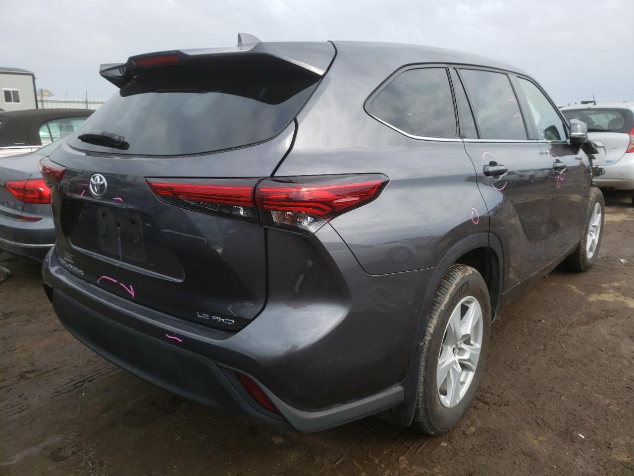 Photo 4 from auction – 2021 TOYOTA HIGHLANDER with VIN 5TDBZRBH0MS107980