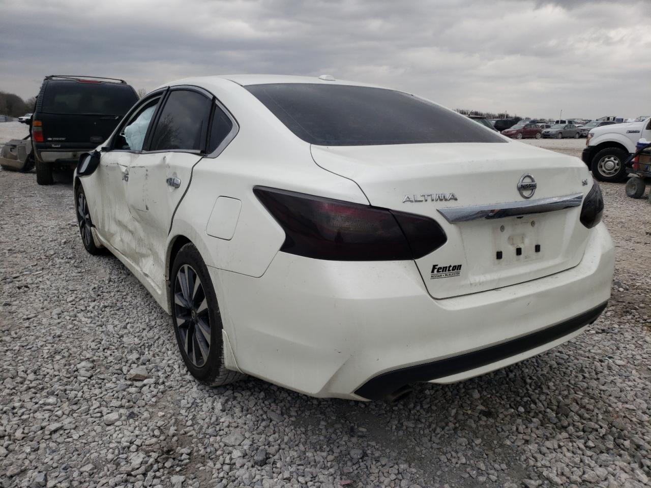 Photo 3 from auction – 2017 NISSAN ALTIMA 2.5 with VIN 1N4AL3AP4HC141193