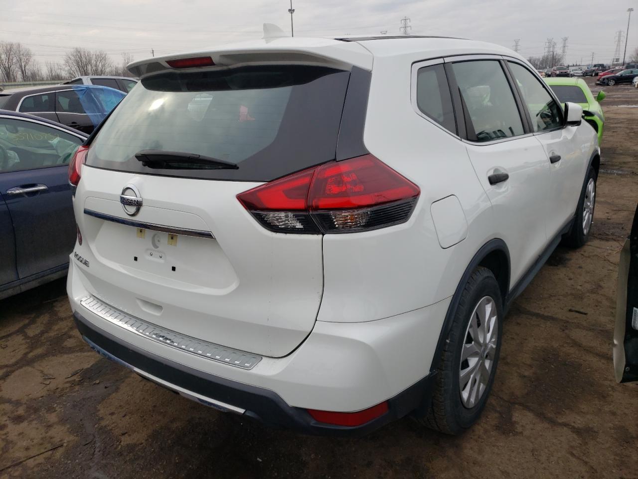 Photo 4 from auction – 2018 NISSAN ROGUE S with VIN KNMAT2MT3JP604663