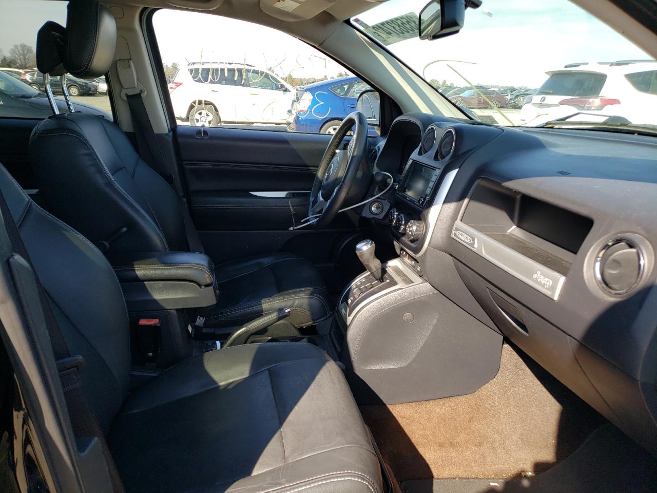 Photo 5 from auction – 2015 JEEP COMPASS LI with VIN 1C4NJDCB6FD358129