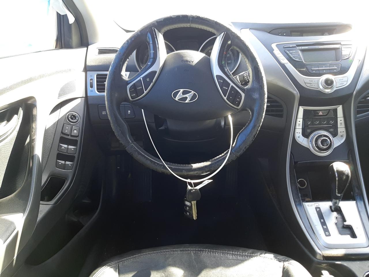 Photo 9 from auction – 2012 HYUNDAI ELANTRA GL with VIN 5NPDH4AEXCH096495