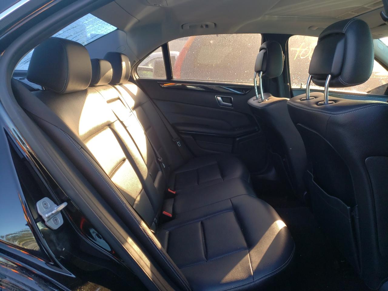 Photo 6 from auction – 2014 MERCEDES-BENZ E 350 with VIN WDDHF5KB4EA901604