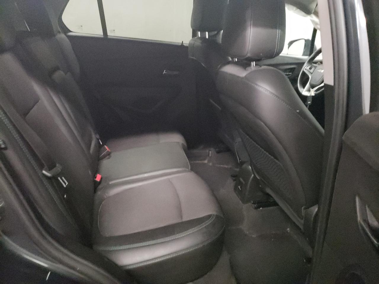 Photo 6 from auction – 2016 CHEVROLET TRAX 1LT with VIN 3GNCJPSB2GL265881