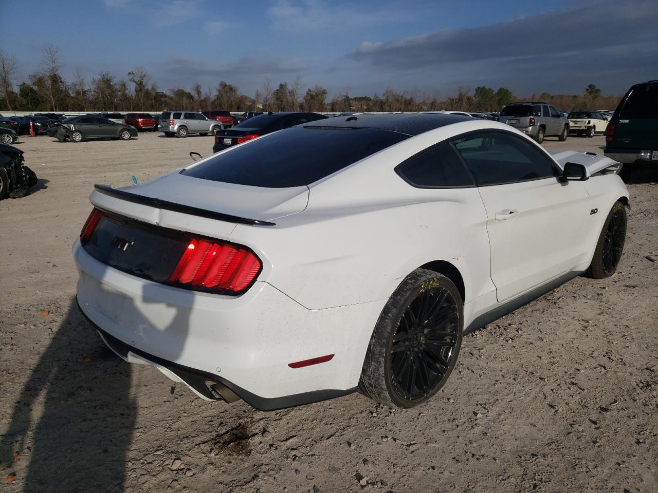 Photo 4 from auction – 2016 FORD MUSTANG GT with VIN 1FA6P8CF7G5245997