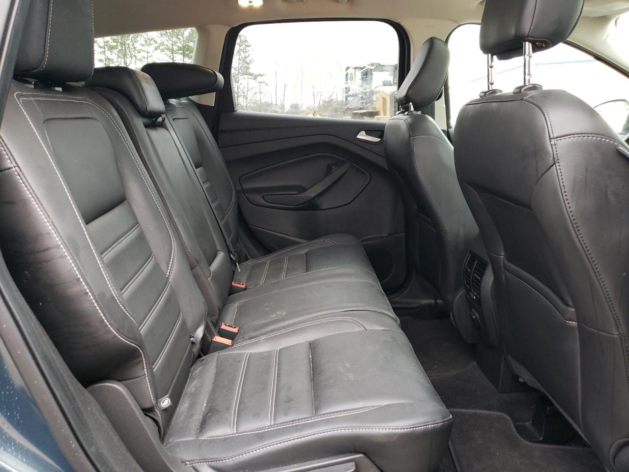 Photo 6 from auction – 2019 FORD ESCAPE SEL with VIN 1FMCU9HD3KUB25384