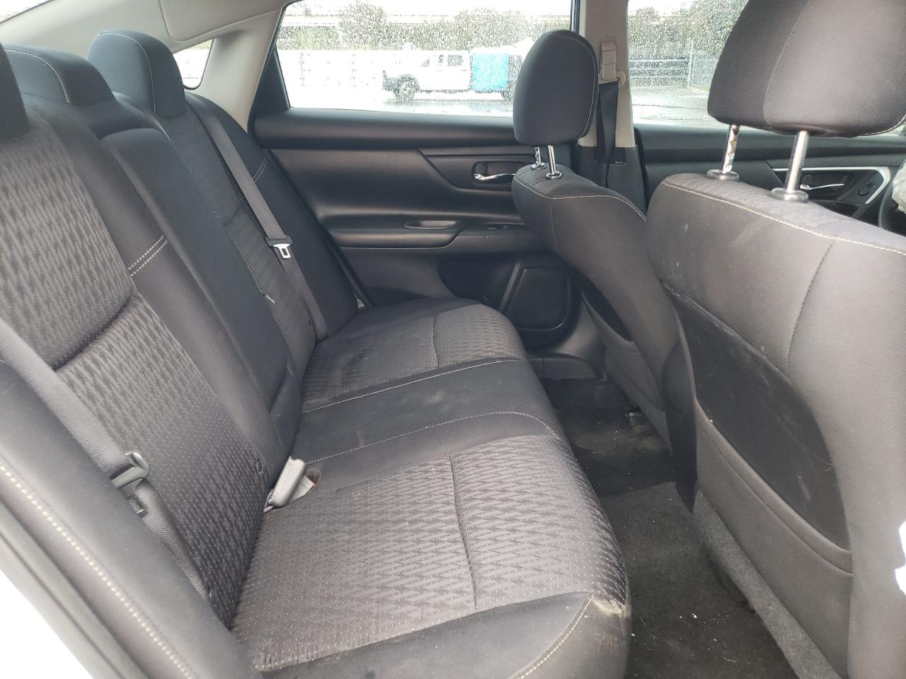 Photo 6 from auction – 2016 NISSAN ALTIMA 2.5 with VIN 1N4AL3AP5GC259655