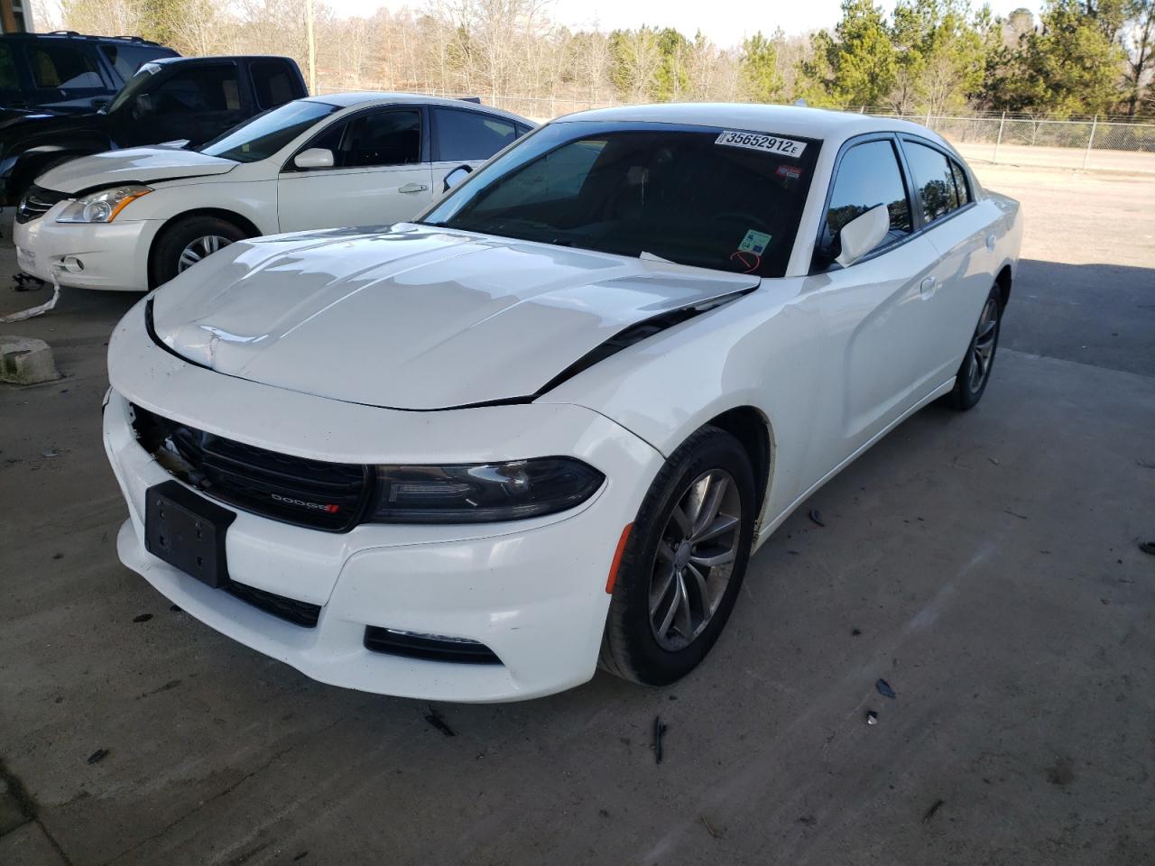 Photo 2 from auction – 2015 DODGE CHARGER SX with VIN 2C3CDXHGXFH858225
