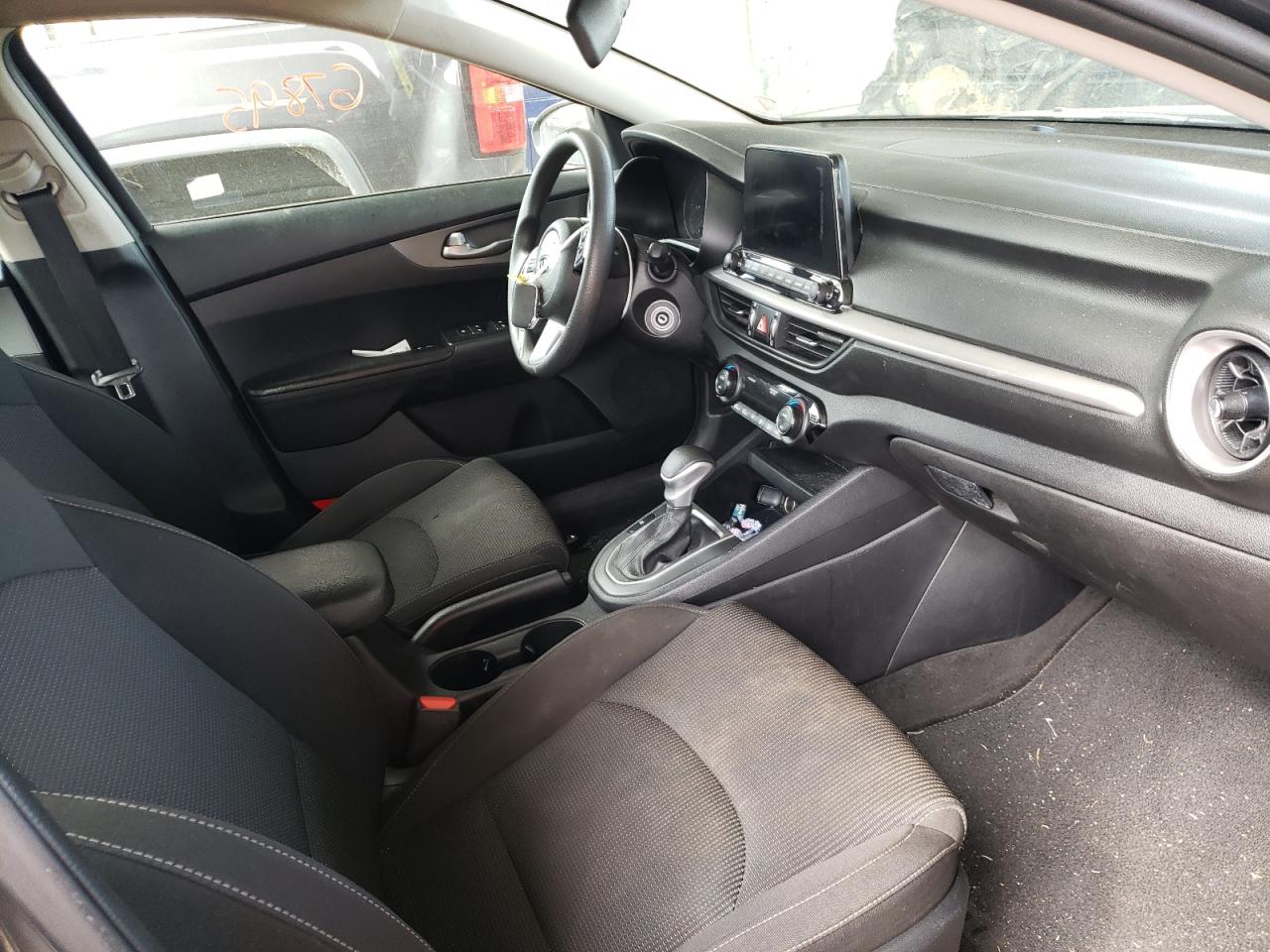 Photo 5 from auction – 2019 KIA FORTE FE with VIN 3KPF24AD8KE121043