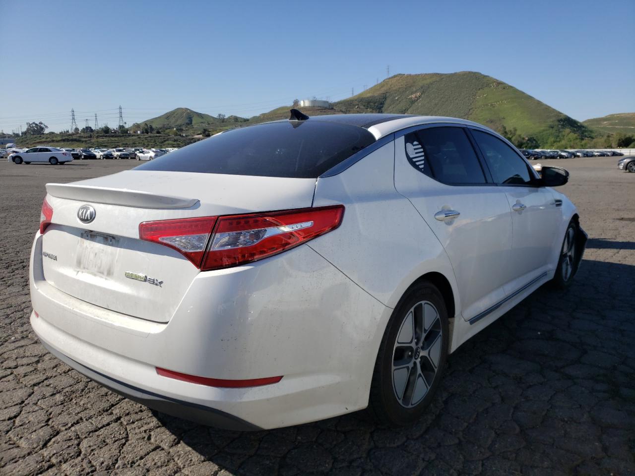 Photo 4 from auction – 2013 KIA OPTIMA HYB with VIN KNAGM4AD4D5045380