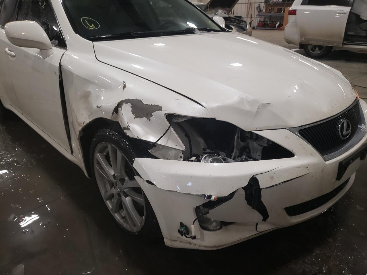 Photo 9 from auction – 2006 LEXUS IS 350 with VIN JTHBE262565006790