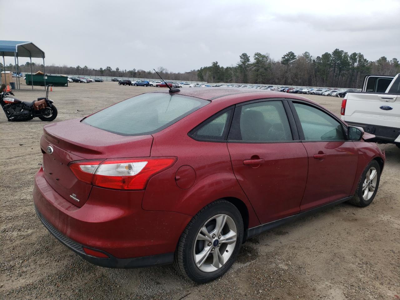 Photo 4 from auction – 2014 FORD FOCUS SE with VIN 1FADP3F28EL278714