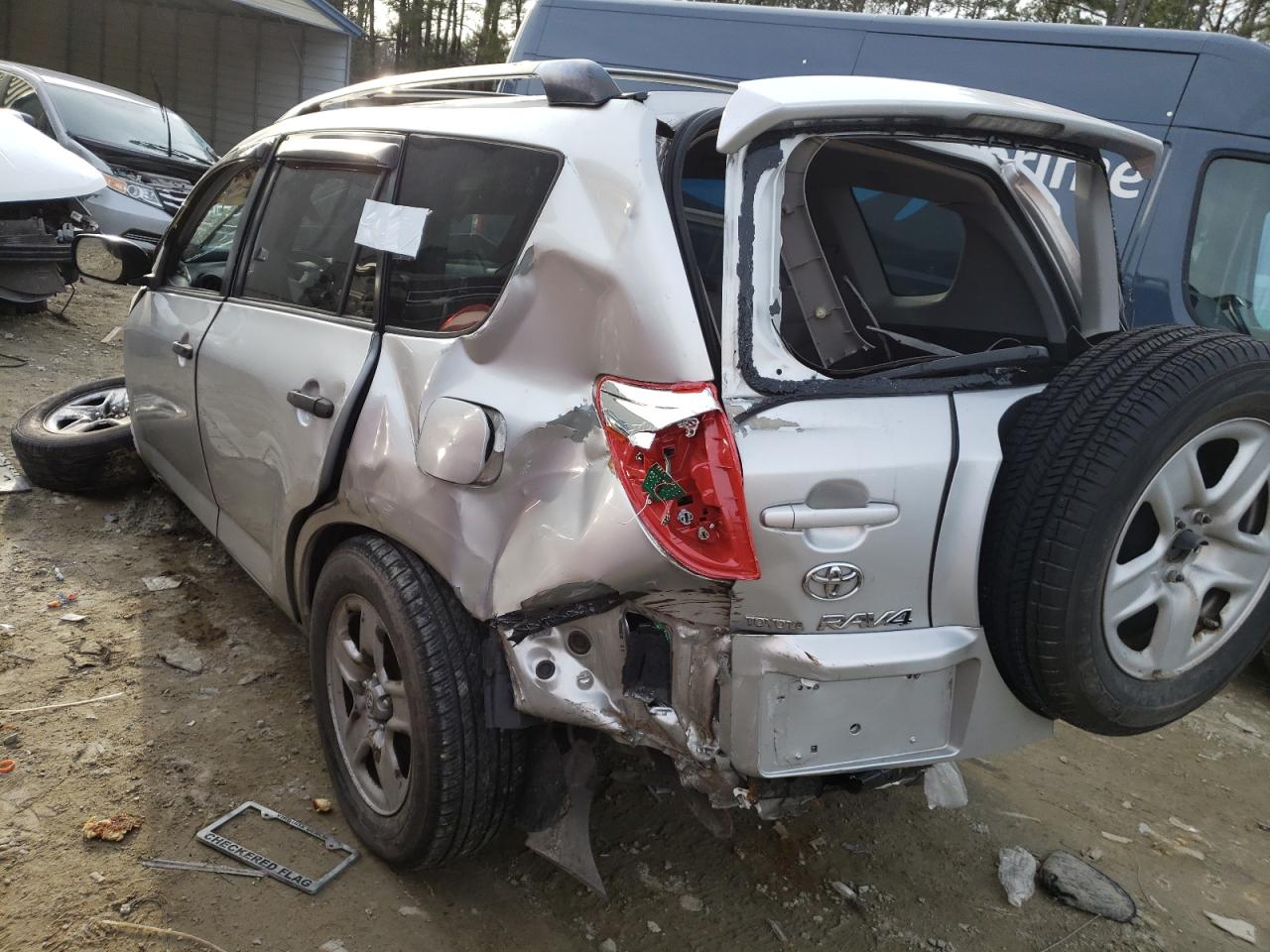 Photo 3 from auction – 2007 TOYOTA RAV4 with VIN JTMBD33V176034509