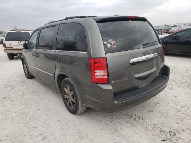 Photo 3 from auction – 2010 CHRYSLER TOWN AND C with VIN 2A4RR5D17AR387130