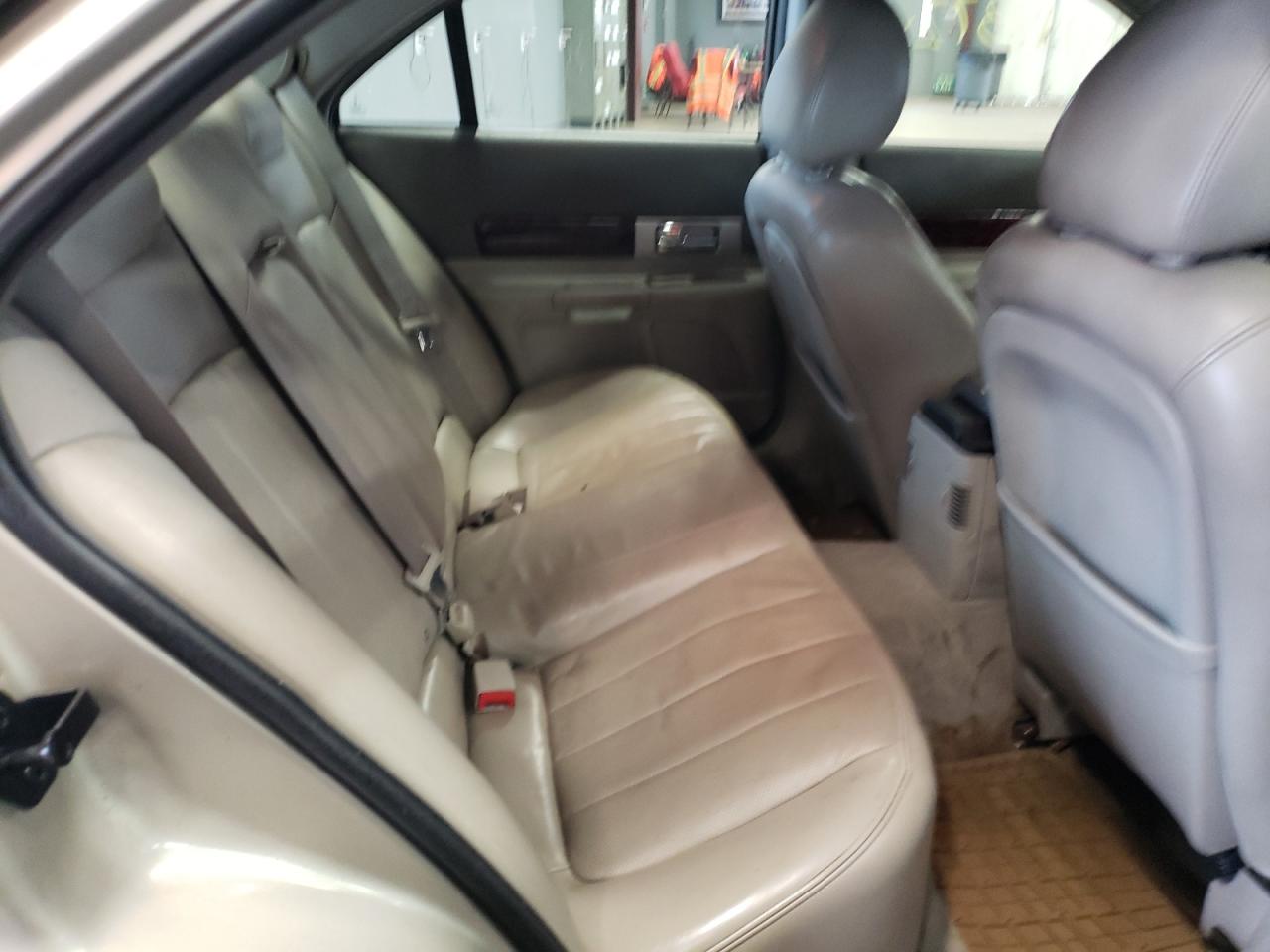 Photo 6 from auction – 2004 LINCOLN LS with VIN 1LNHM86S84Y614943