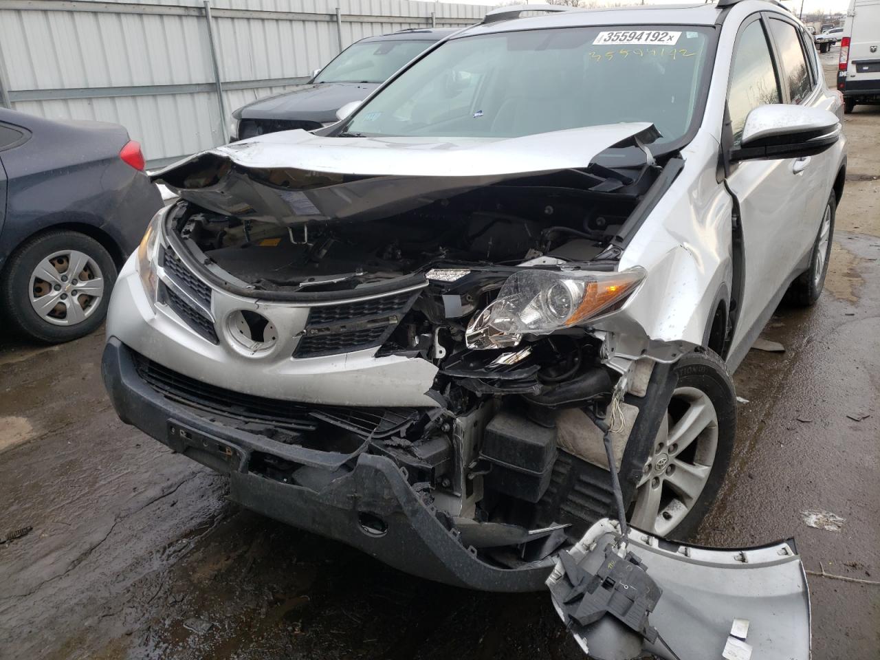 Photo 9 from auction – 2014 TOYOTA RAV4 XLE with VIN 2T3RFREV0EW159599