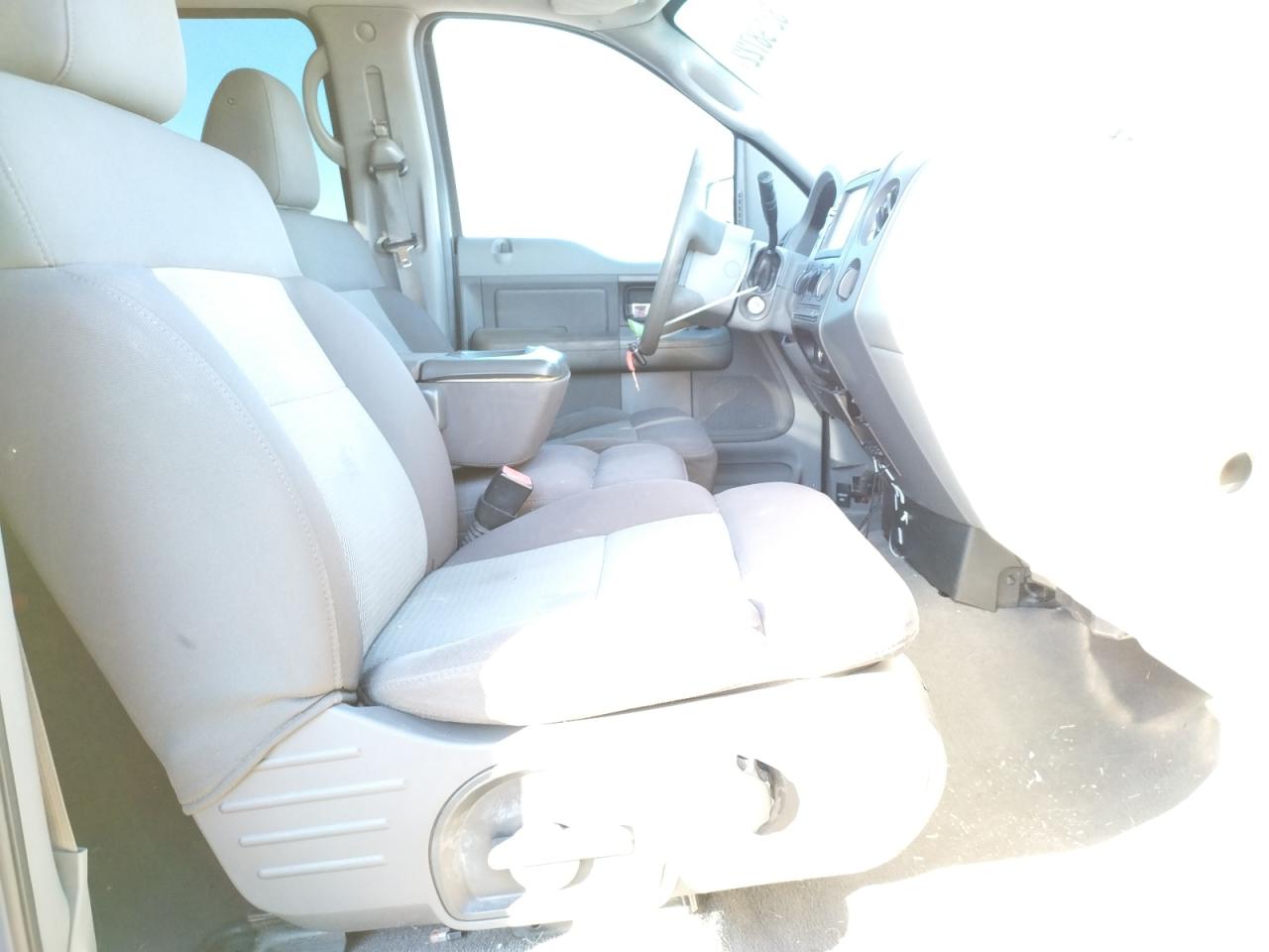 Photo 5 from auction – 2005 FORD F150 SUPER with VIN 1FTPW14515KF07705