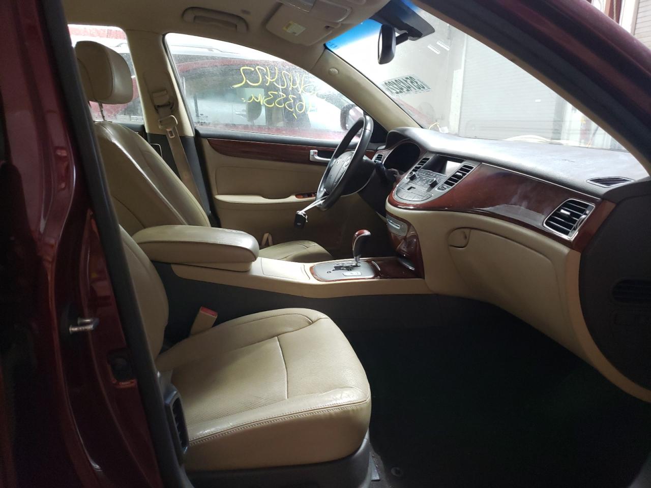 Photo 5 from auction – 2012 HYUNDAI GENESIS 3. with VIN KMHGC4DD6CU189188